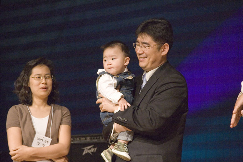 052508-oikos (12).jpg